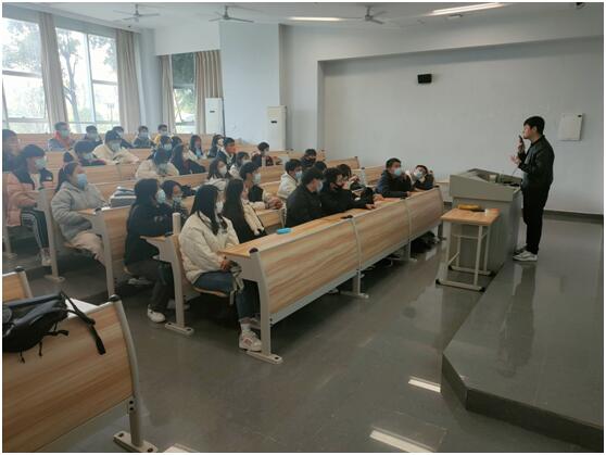 7BE2